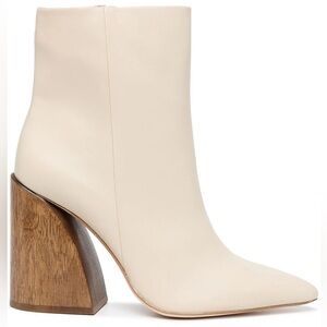 CULT GAIA Cristie Block Heel Leather Ankle Boots in Off White